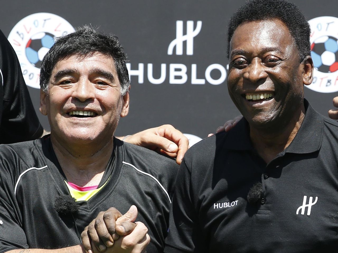 1280x960 Diego Maradona: Pele mourns death of Argentina, Barcelona and Napoli legend, Desktop