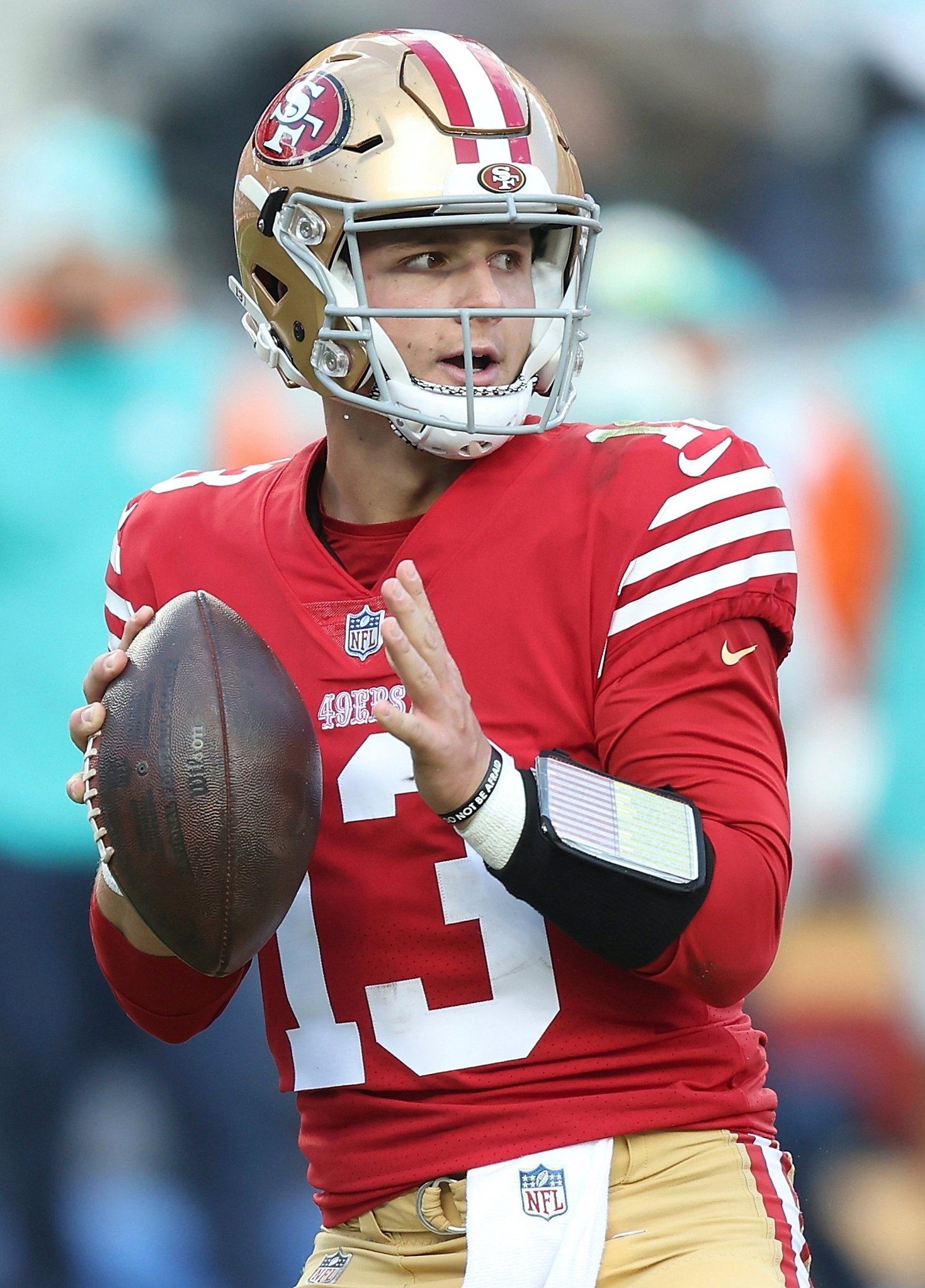 1470x2050 49ers rookie Purdy to make starting debut vs. Brady's Bucs, Phone