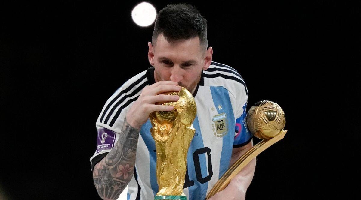 1200x670 Photos of Messi Kissing World Cup as, Desktop