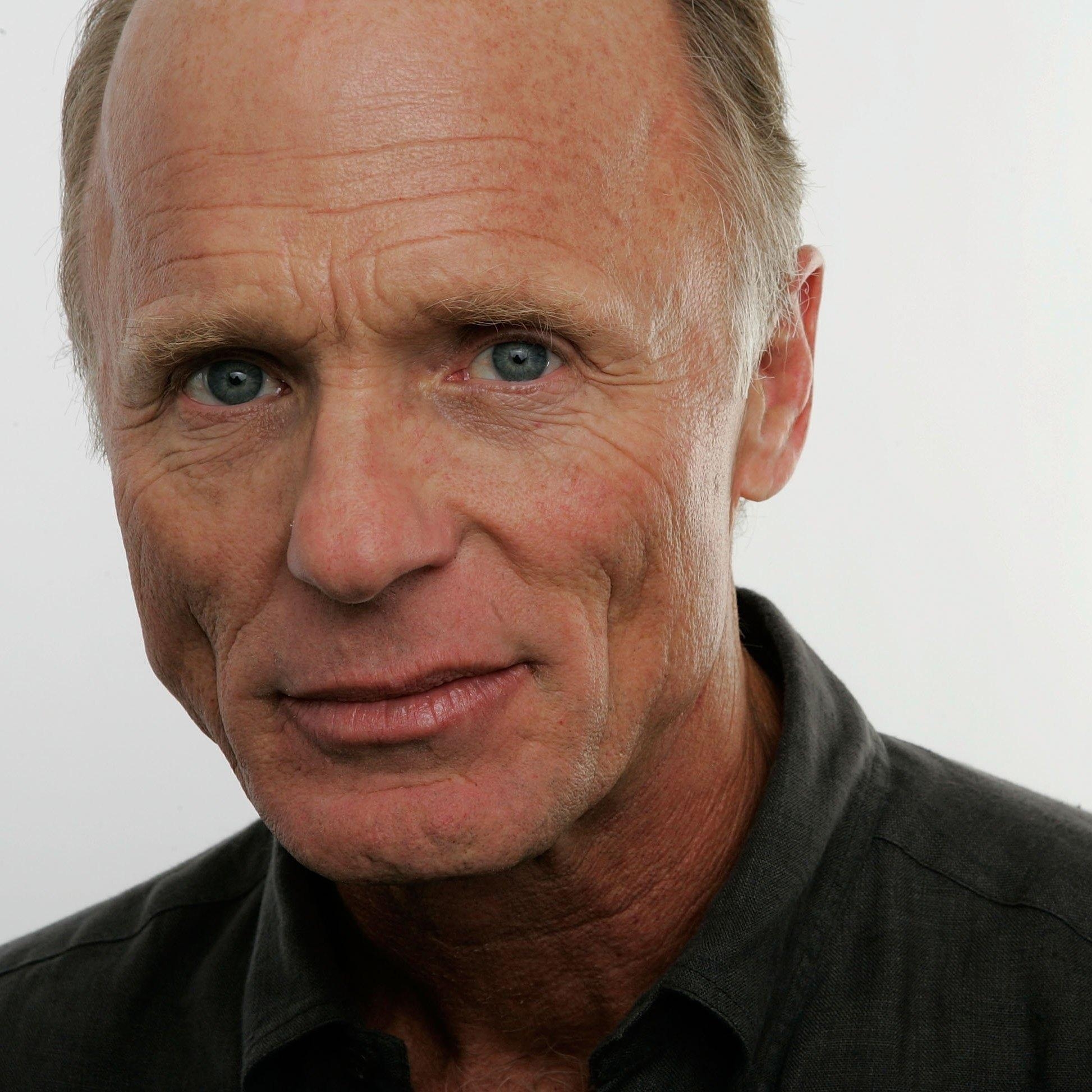 1950x1950 Picture of Ed Harris Of Celebrities, Phone