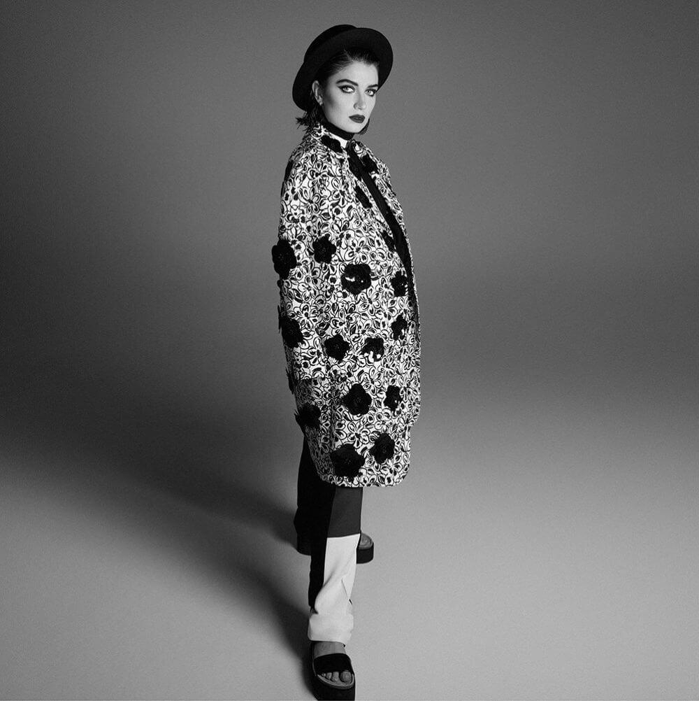 1000x1010 Eve Hewson for ContentMode Magazine 2018, Phone