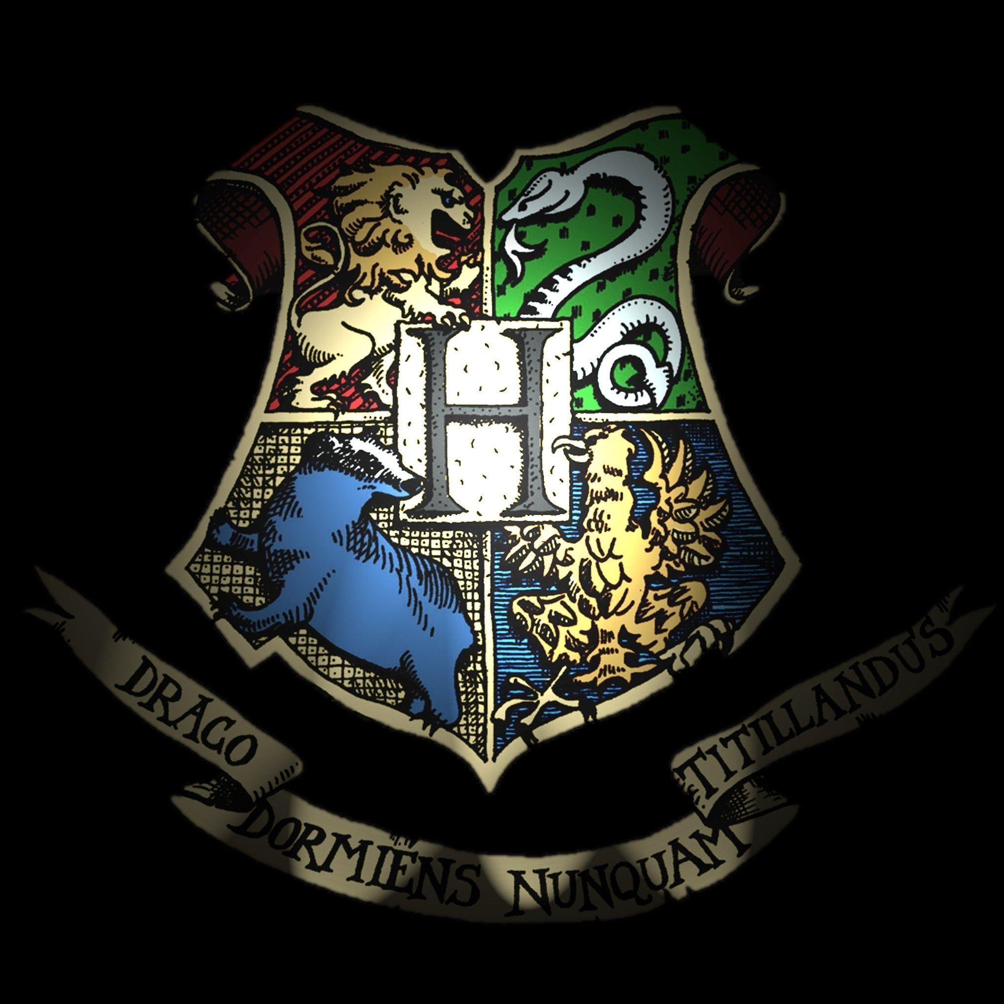 2040x2040 Hogwarts Logo Wallpaper, Phone