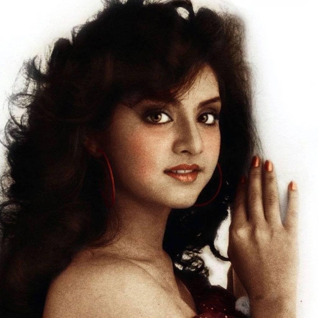 1030x1030 Remembering Divya Bharti: 6 lesser known facts about the late actor, Phone