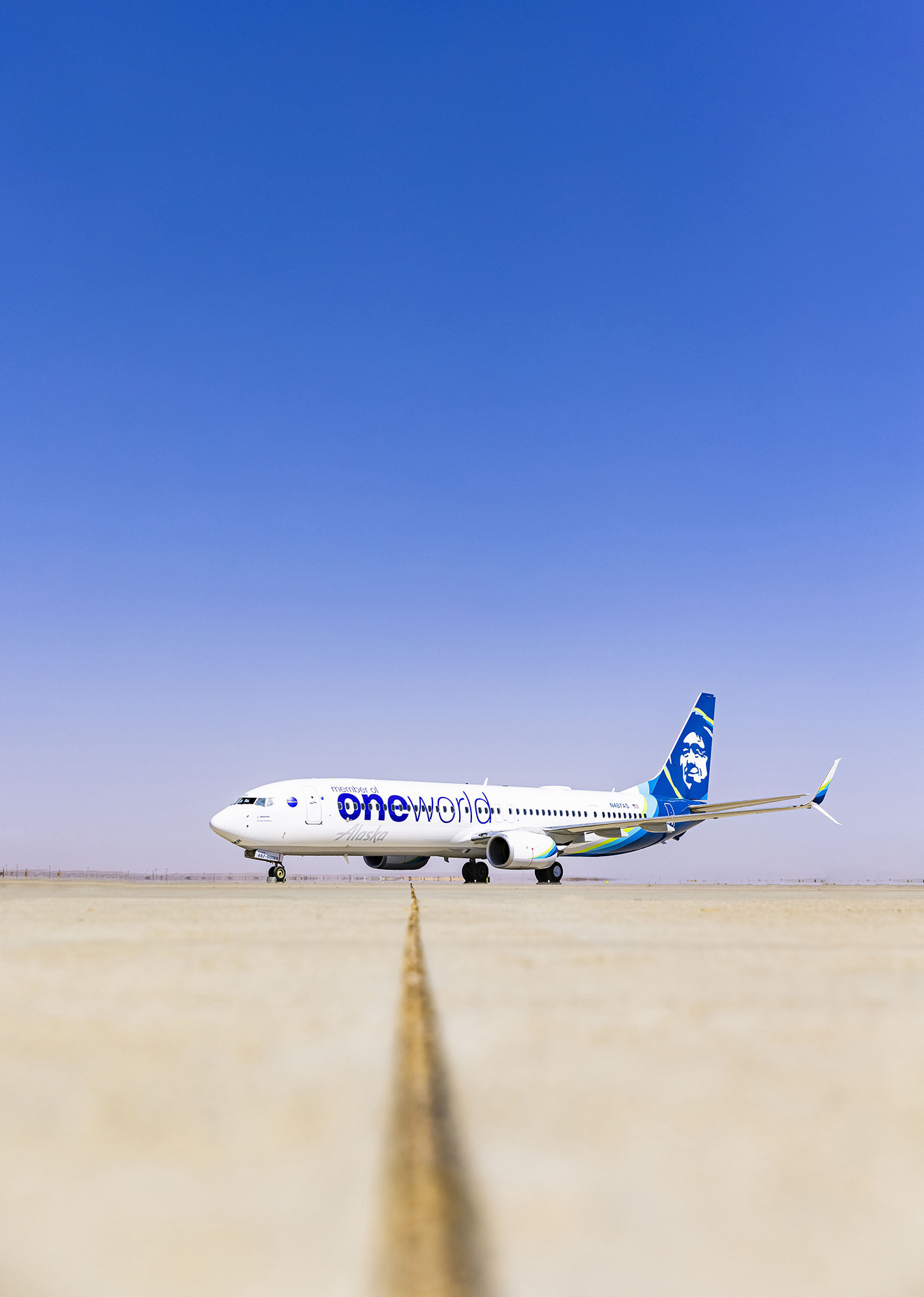 1430x2000 A world of possibilities: Alaska Airlines officially joins oneworld 2021, Phone