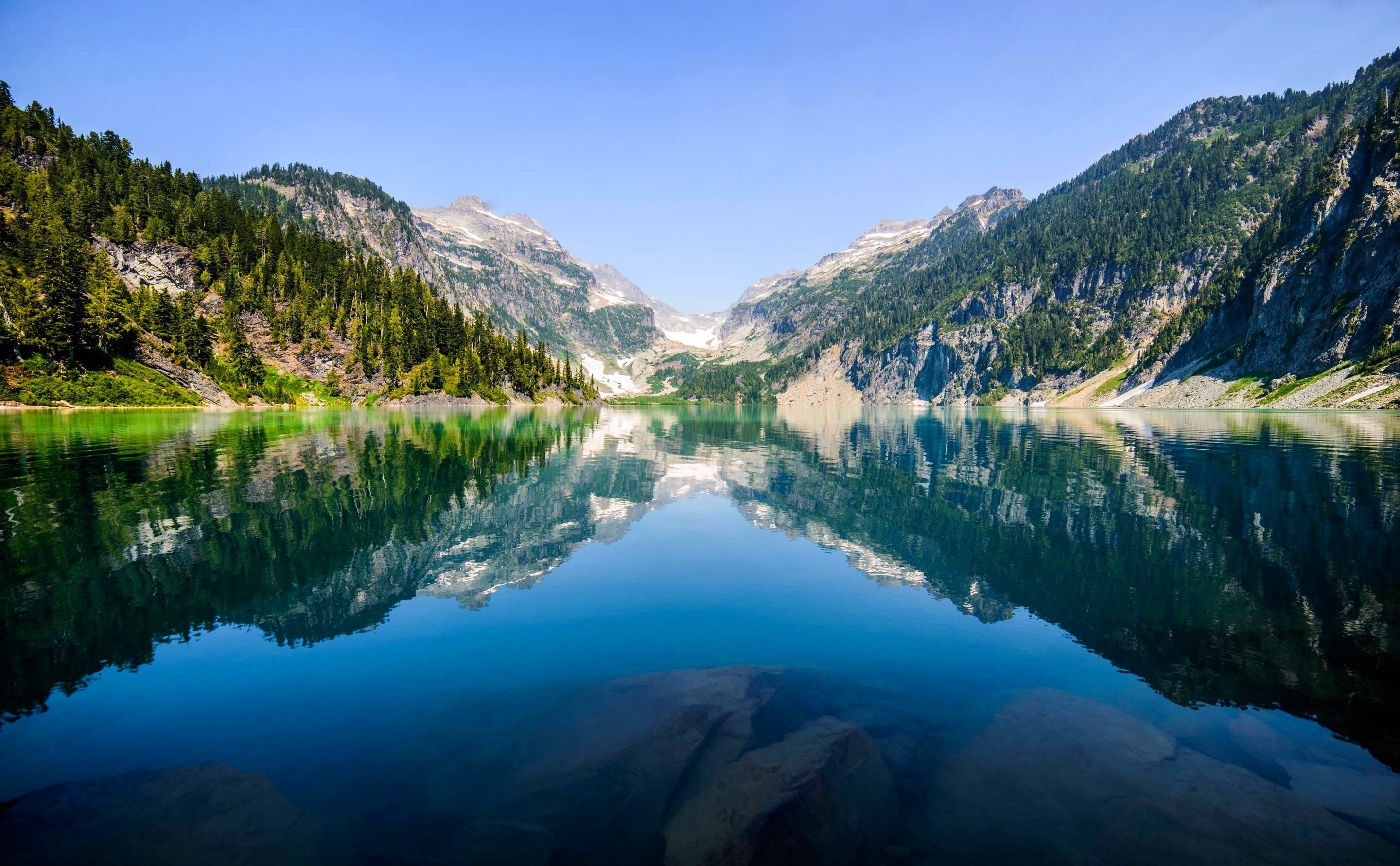 2880x1790 Wallpaper, landscape, forest, lake, water, nature, reflection, blue, fjord, valley, wilderness, Alps, peaceful, reservoir, tarn, loch, mountainous landforms, mountain range,  px, Desktop