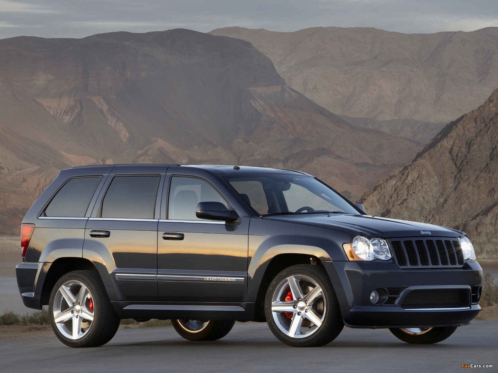 1600x1200 image of Jeep Grand Cherokee SRT8 (WK) 2006–10 (), Desktop