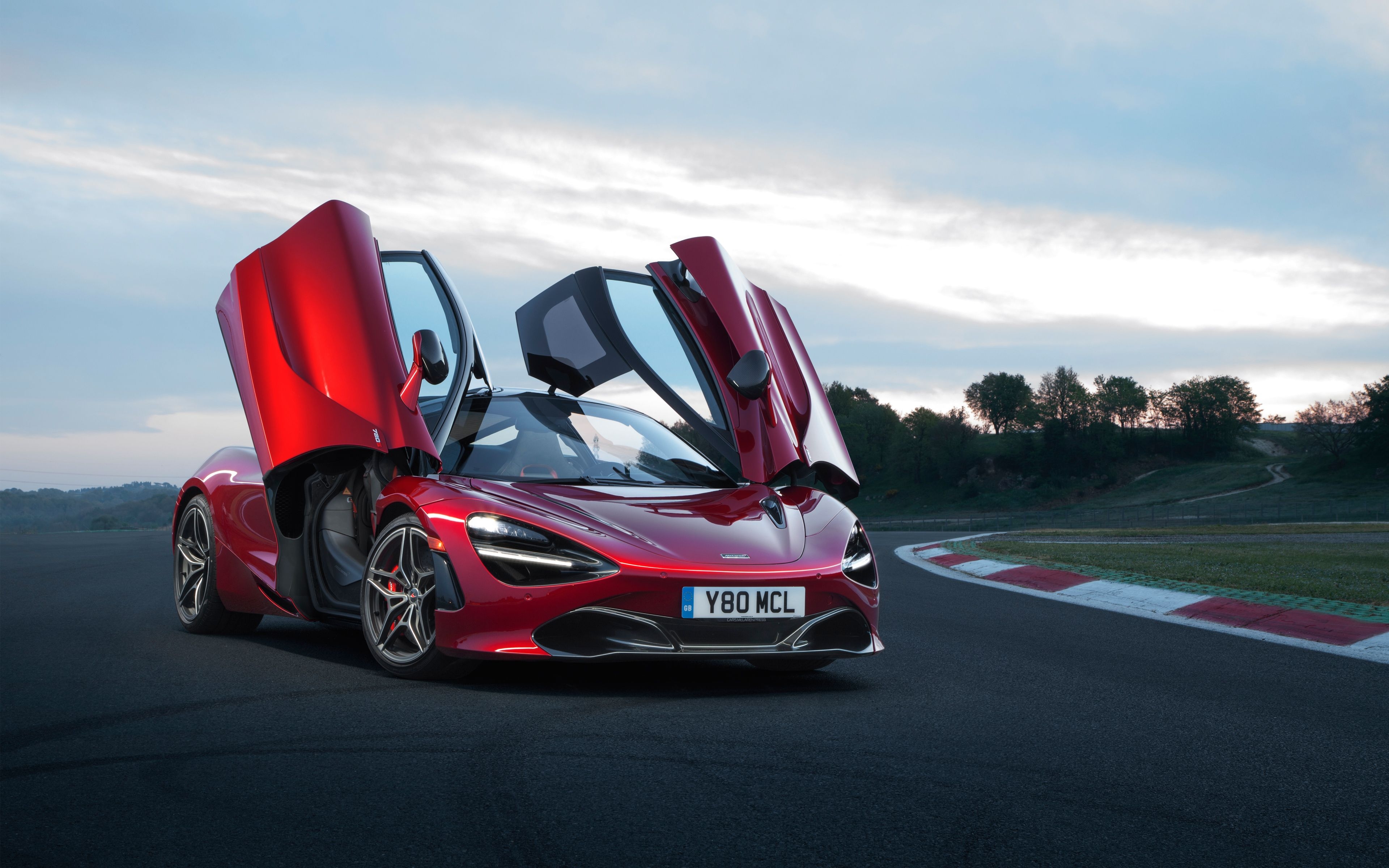 3840x2400 McLaren 720S 2018 4K Wallpaper, Desktop