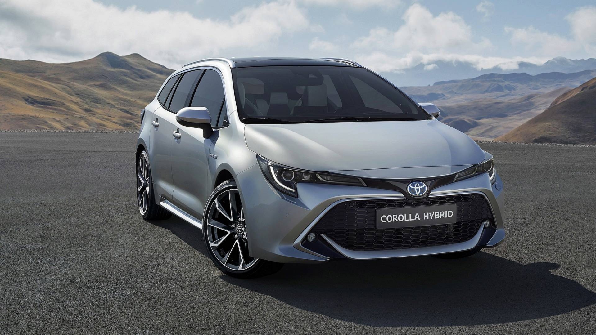 1920x1080 Toyota Corolla Touring Sports Unveiled With Massive Trunk, Desktop