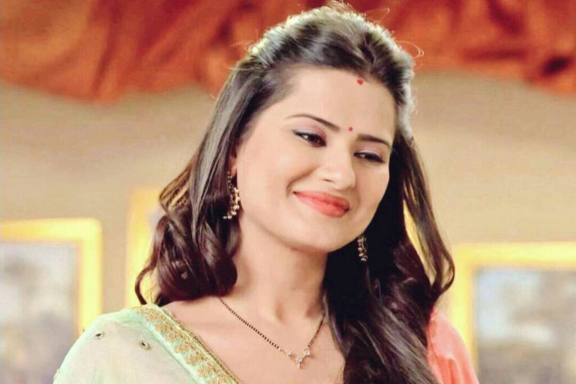 1920x1280 Kratika Sengar 2018 Wallpaper 36444, Desktop