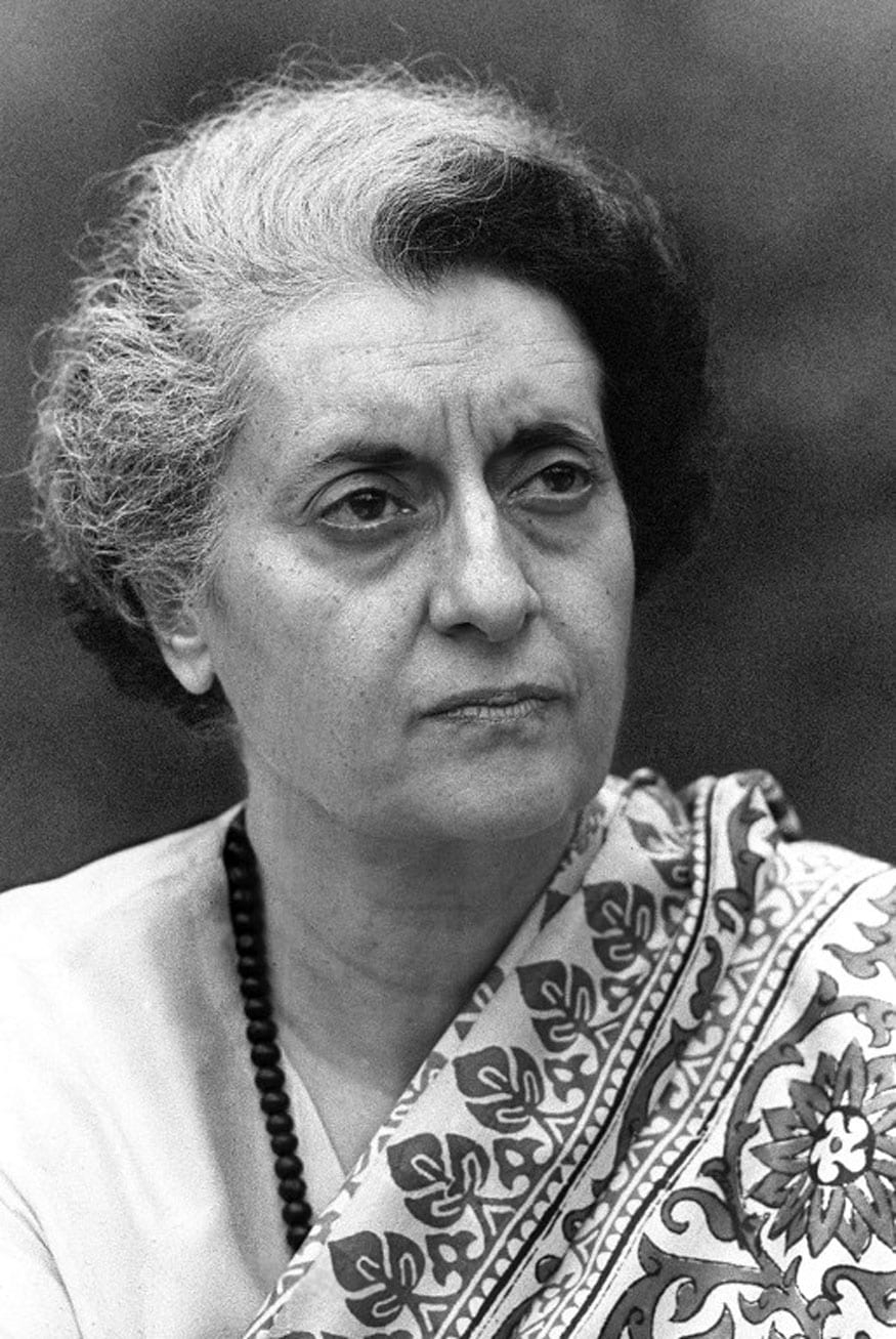 880x1310 Indira Gandhi Birth Anniversary: 24 Rare Photo of 'Iron Lady, Phone