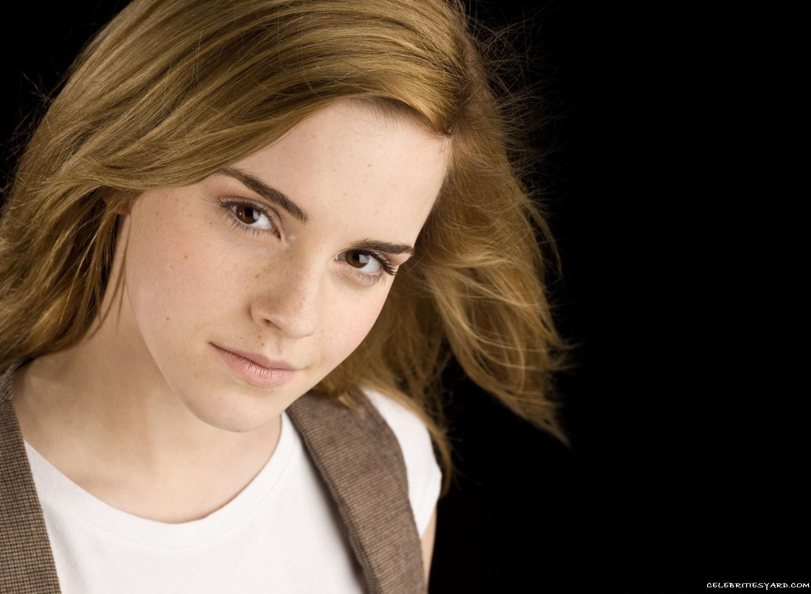 1600x1180 Emma Watson Latest HD Wallpaper Wallpaper Inn, Desktop