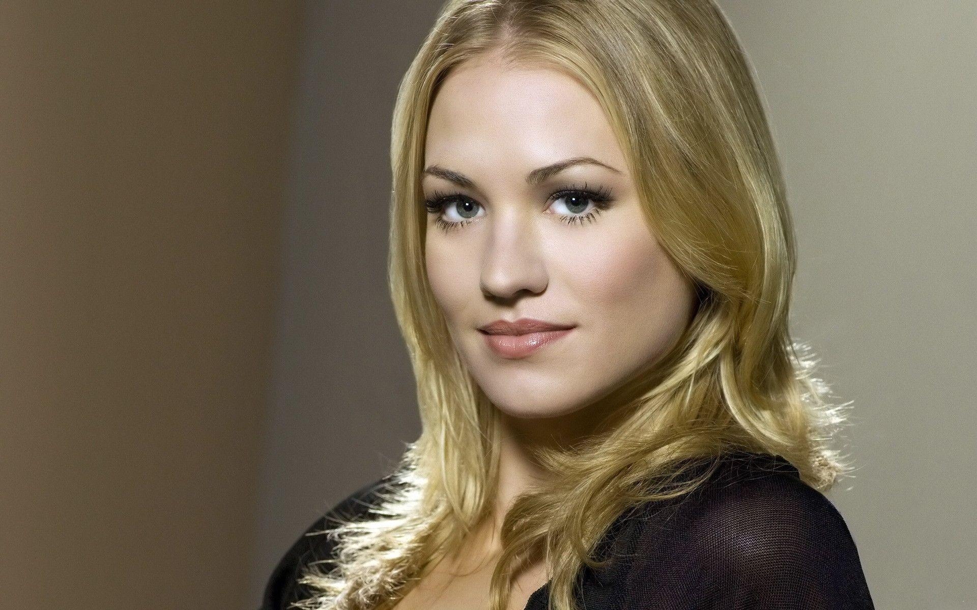 1920x1200 Yvonne Strahovski Wallpaper. HD Wallpaper Base, Desktop