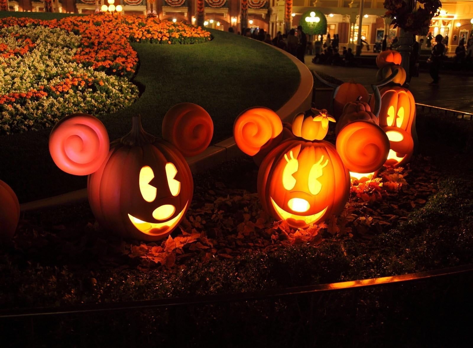 1600x1180 Mickey Mouse Themed Jack O Lantern Lamps HD Wallpaper. Wallpaper, Desktop