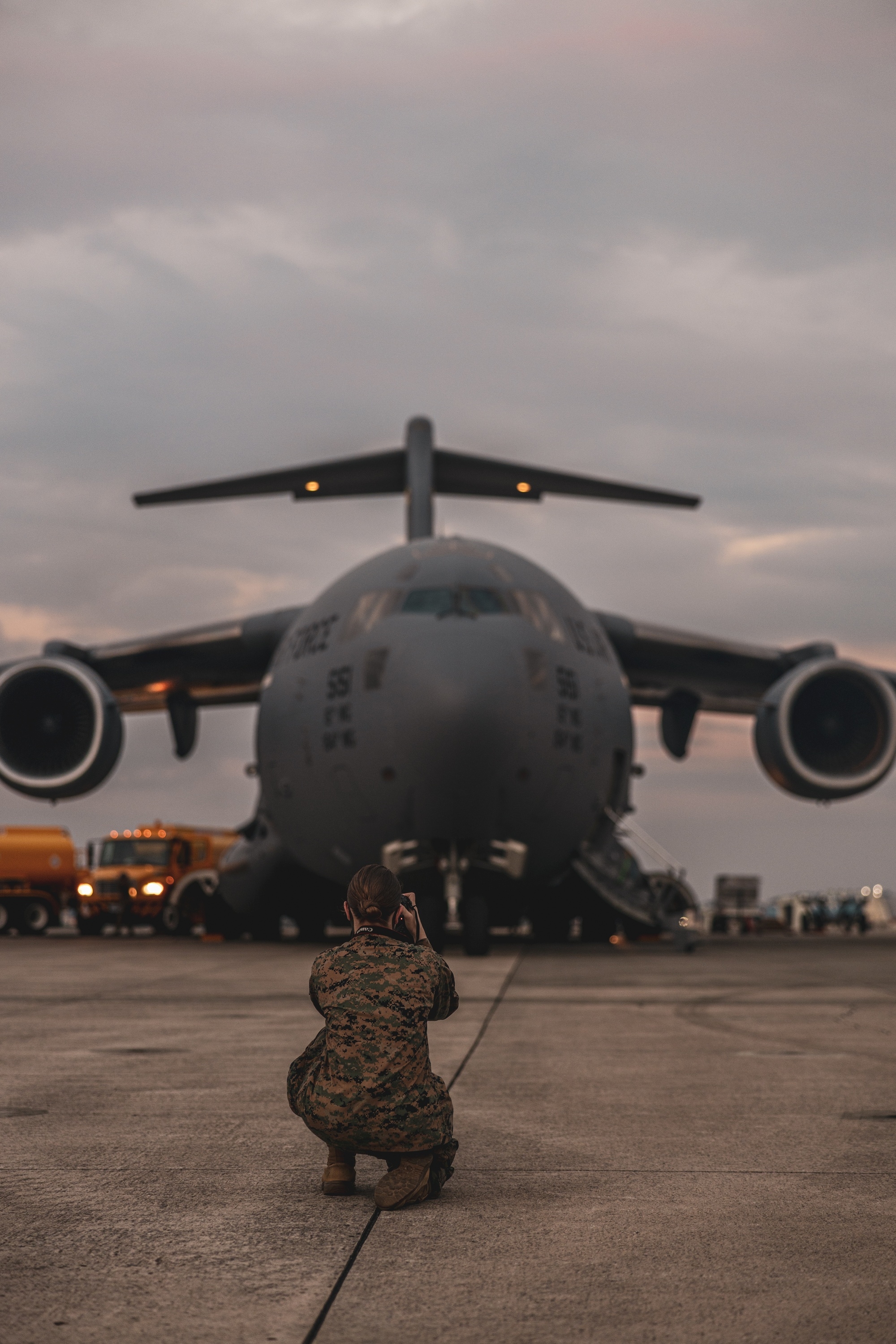 2000x3000 DVIDS.S. Air Force C 17 Lands On MCAS Futenma To Deliver Two AH 1Z Viper Attack Helicopters [Image 7 Of 18], Phone