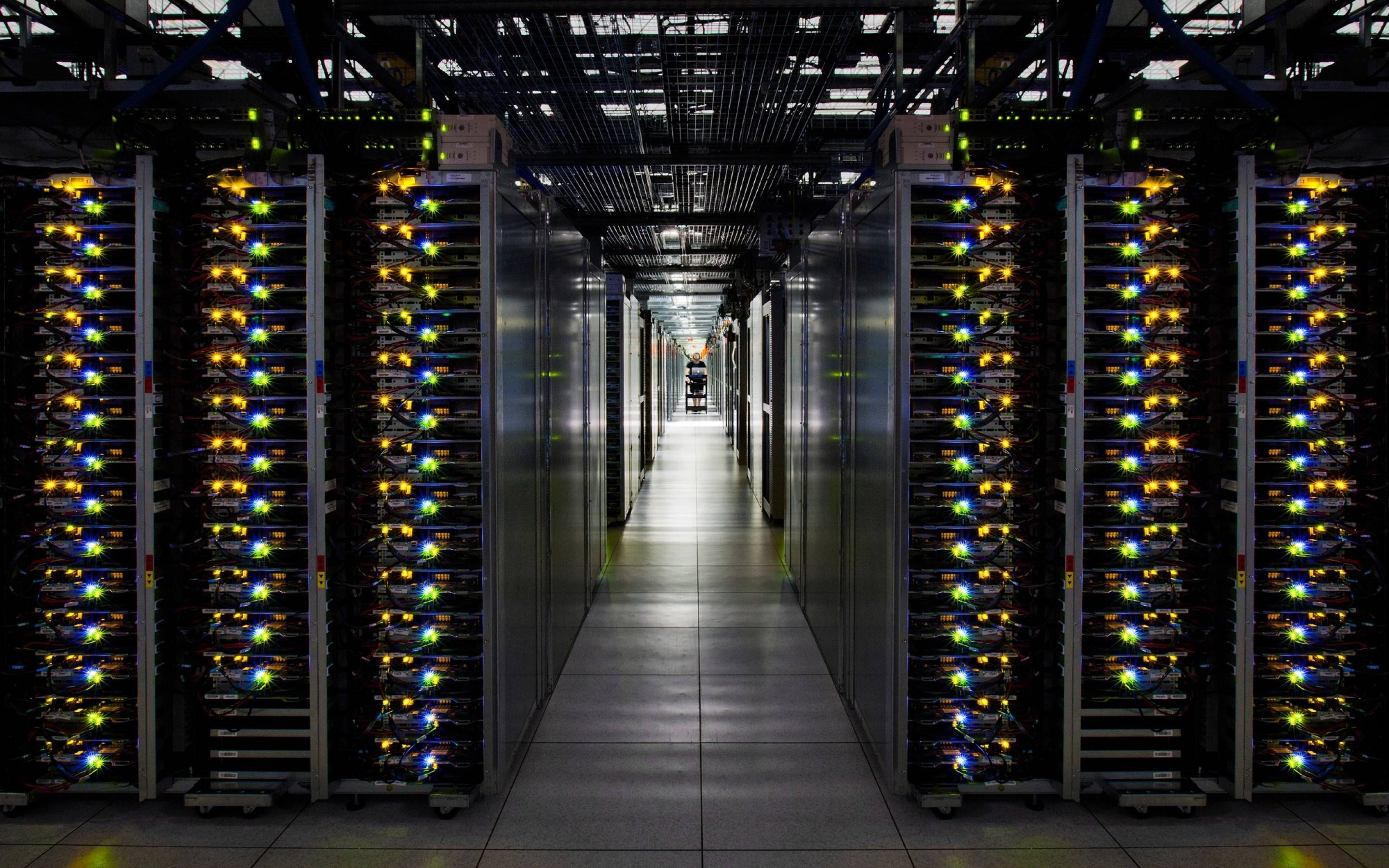 2880x1800 Server Datacenter (2000x1333) Wallpaper, Desktop