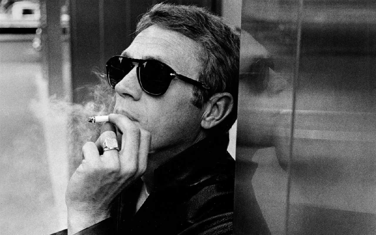 1280x800 Steve McQueen Smoking Cigarette Desktop Wallpaper, Desktop