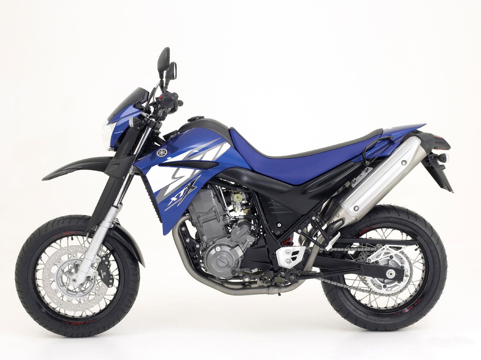 1600x1200 Petite Soumiselylye: Yamaha Xt 660 Wallpaper, Desktop