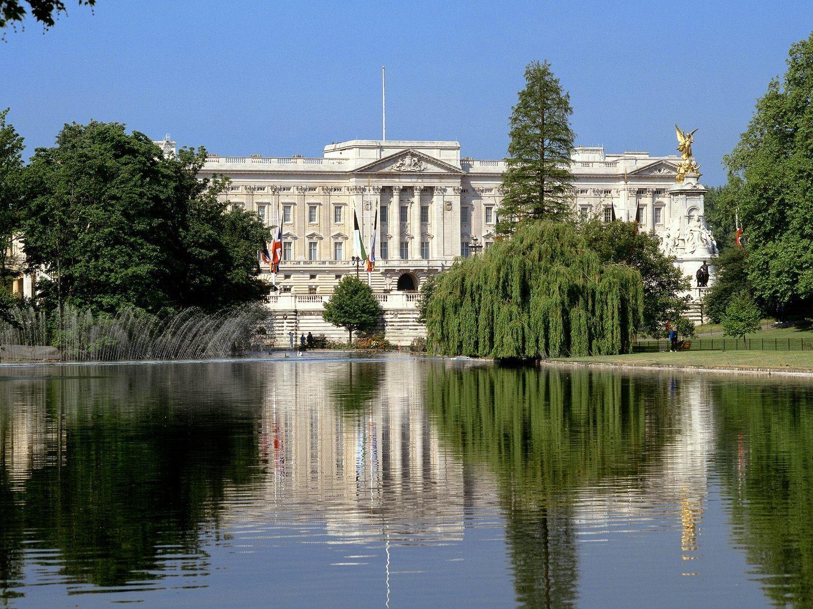 1600x1200 Buckingham Palace Wallpaper England World Wallpaper in jpg format, Desktop