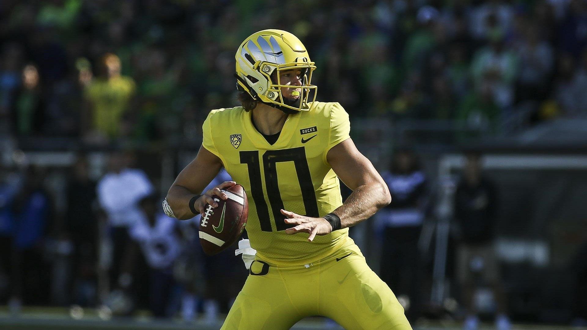 1920x1080 Justin Herbert of Oregon Athletics, Desktop