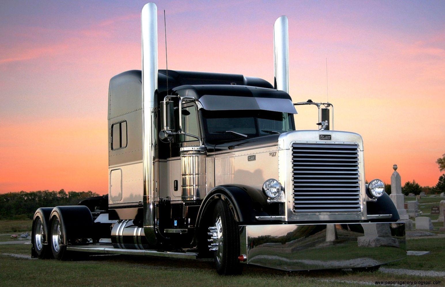 1550x1000 Used Peterbilt Trucks Wallpaper Gallery, Desktop