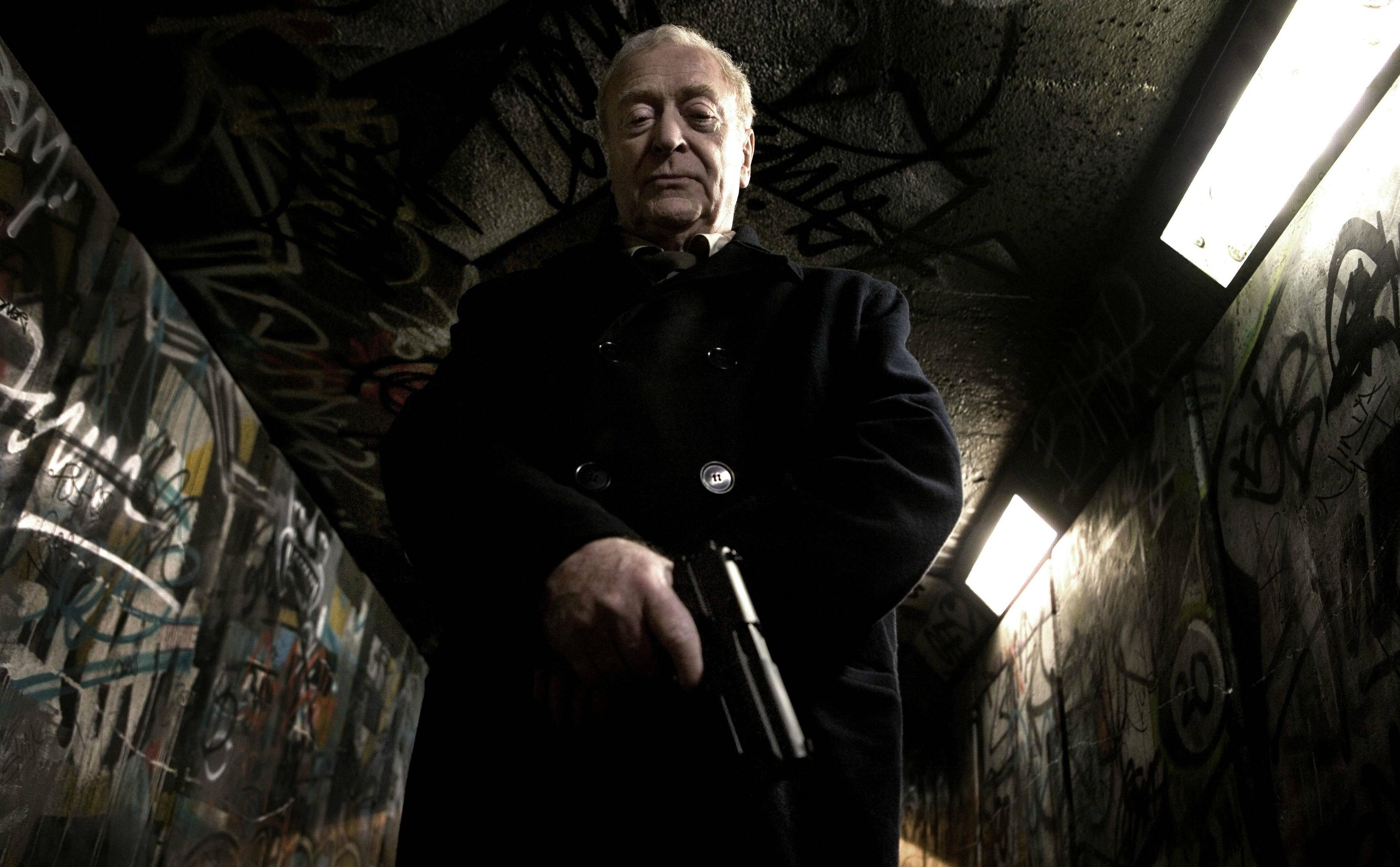 3550x2200 Harry Brown (Michael Caine) [4992x3092], Desktop