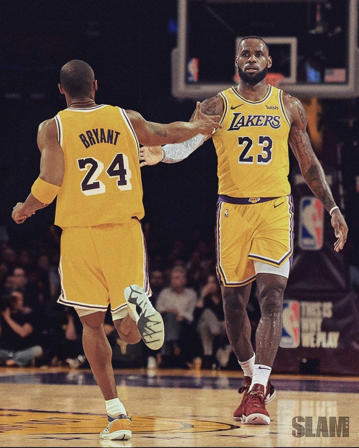 1250x1550 LeBron James & Kobe Bryant. Kobe lebron, Lebron james, Lebron james lakers, Phone