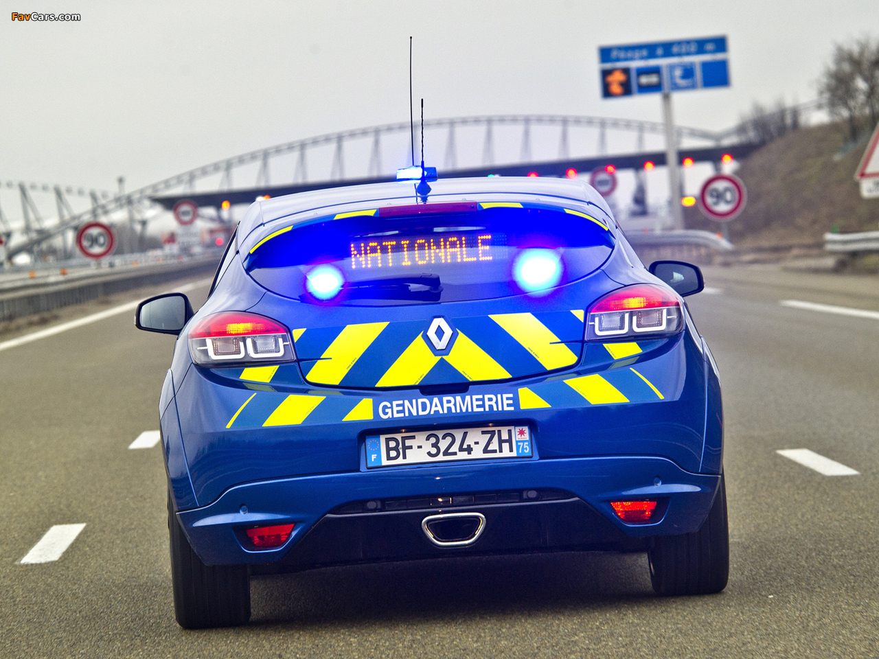 1280x960 Renault Megane RS Gendarmerie 2010 wallpaper (), Desktop