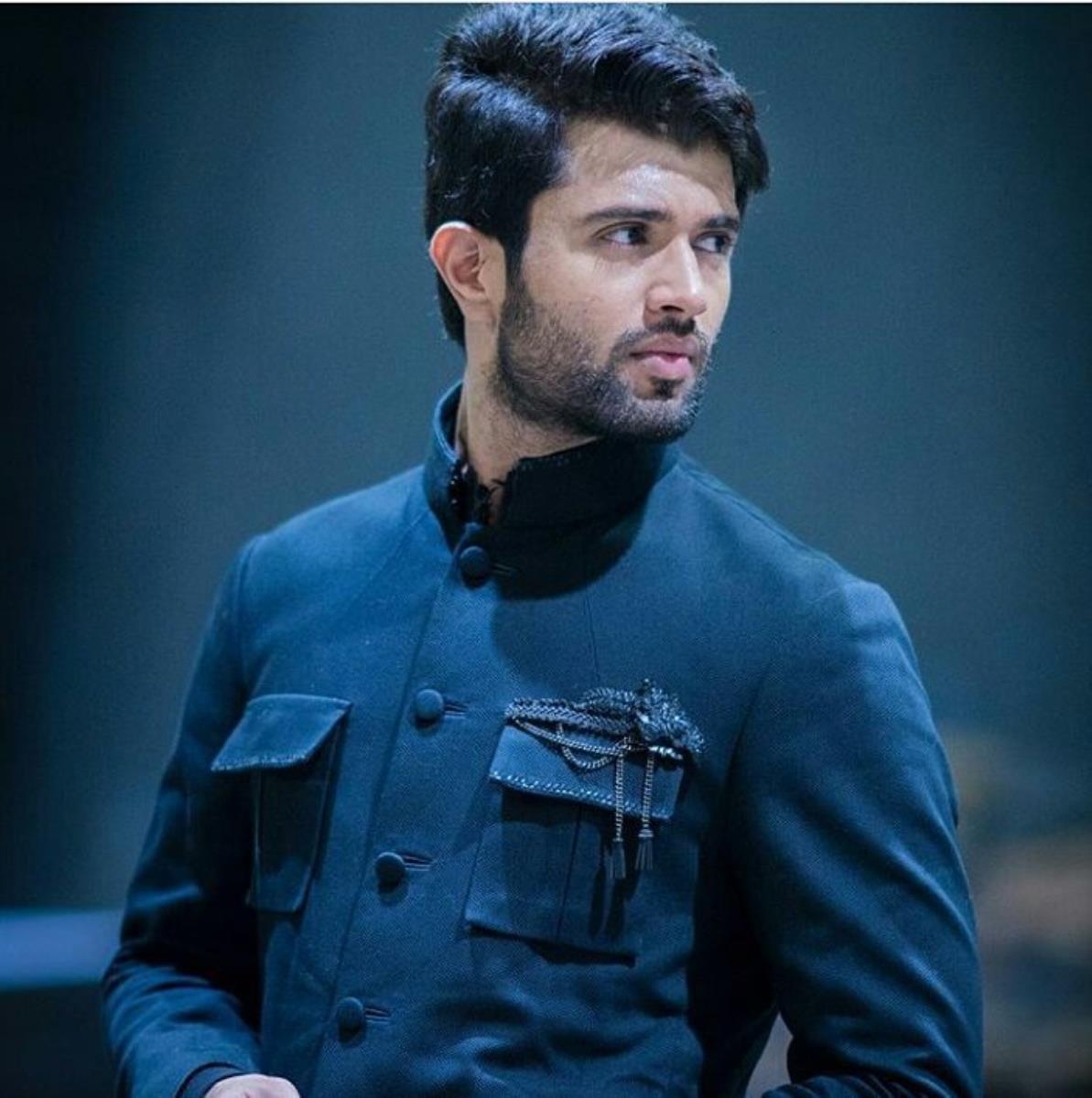 1200x1200 Vijay Devarakonda Wallpaper & Lyrics for Android, Phone