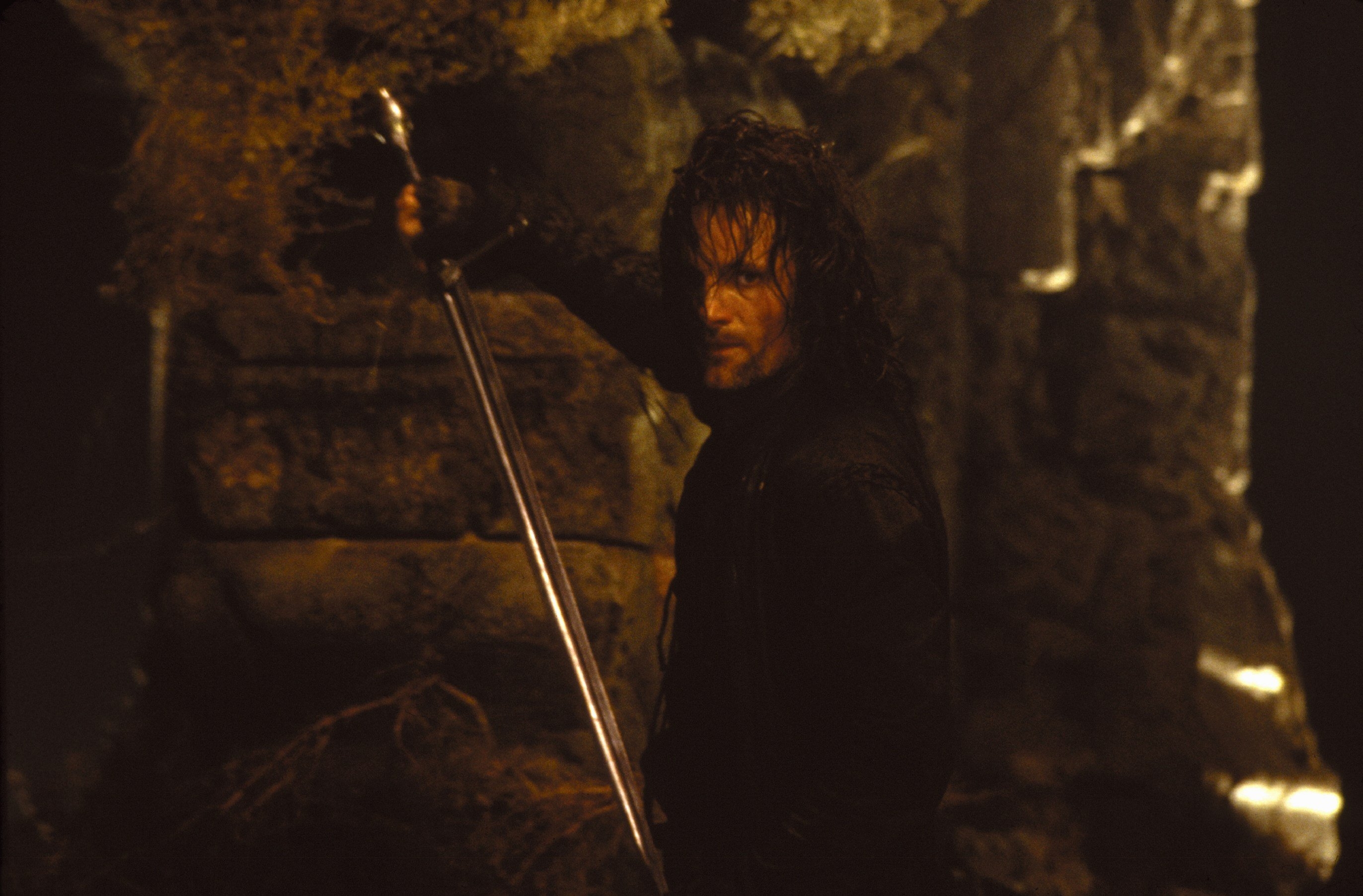 2750x1810 Aragorn HD Wallpaper and Background, Desktop