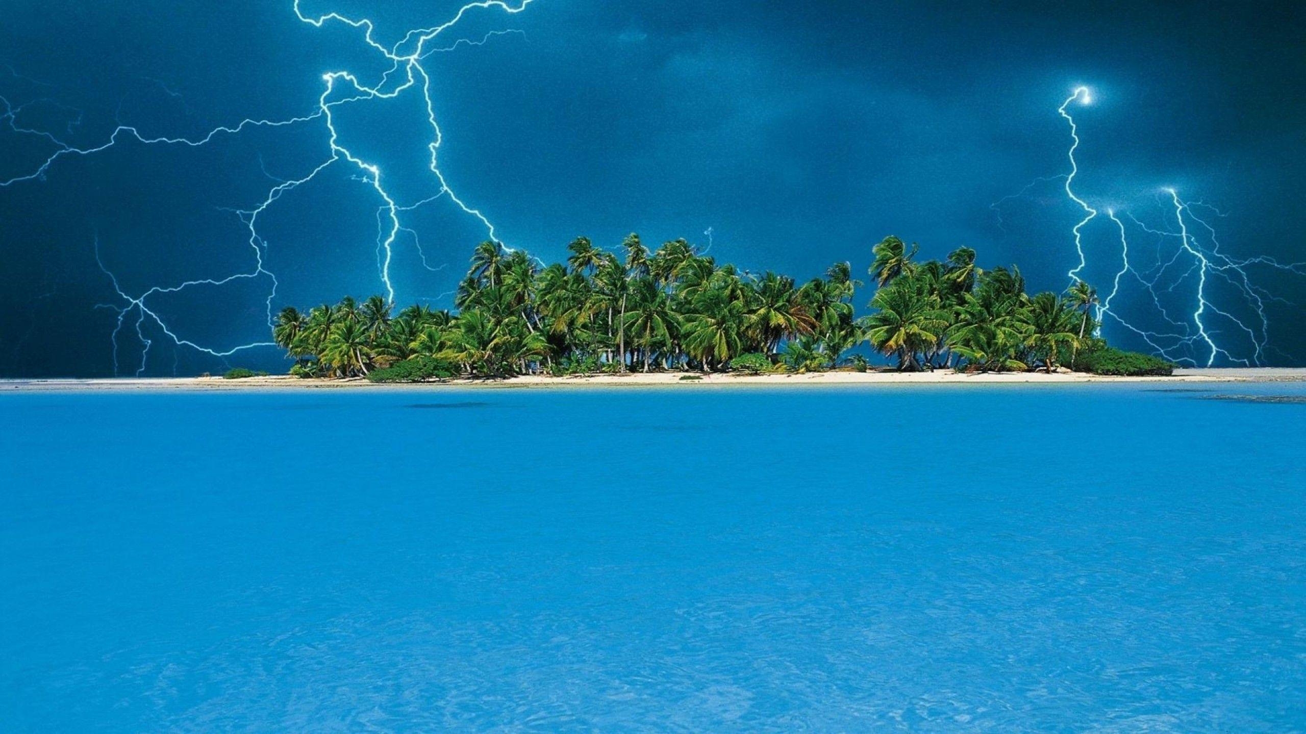 2560x1440 Landscape Lightning Tropical Island (id: 160725), Desktop