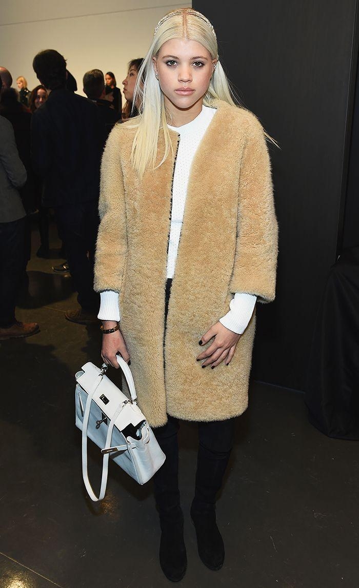 700x1150 best Sofia Richie image. Sofia richie, Nicole, Phone