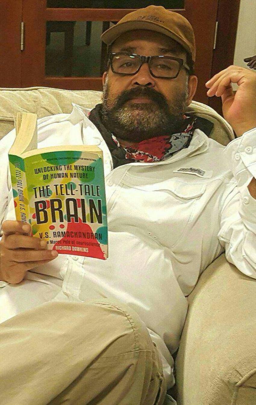 850x1350 Mohanlal Rare and Unseen Photo, Phone