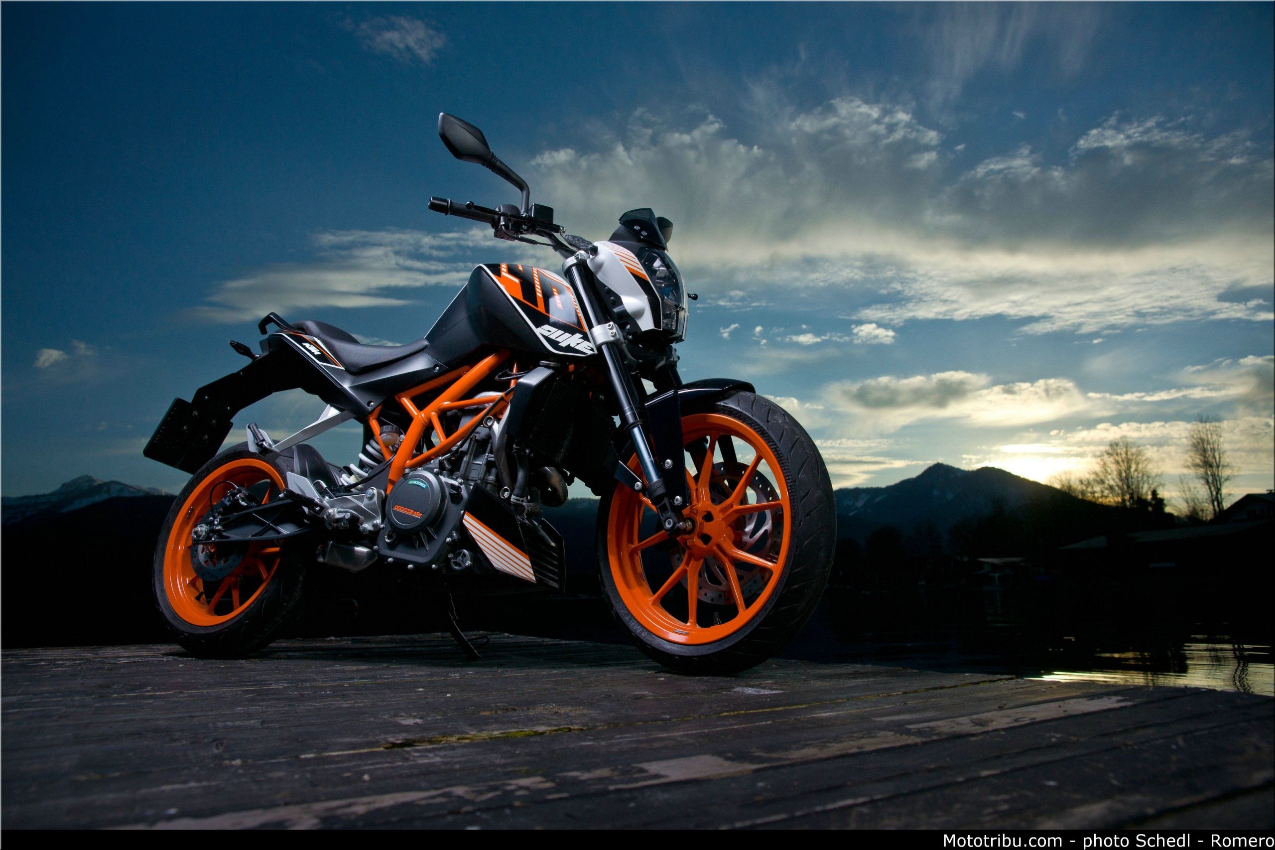 2560x1710 KTM Duke 390 Wallpaper, Desktop