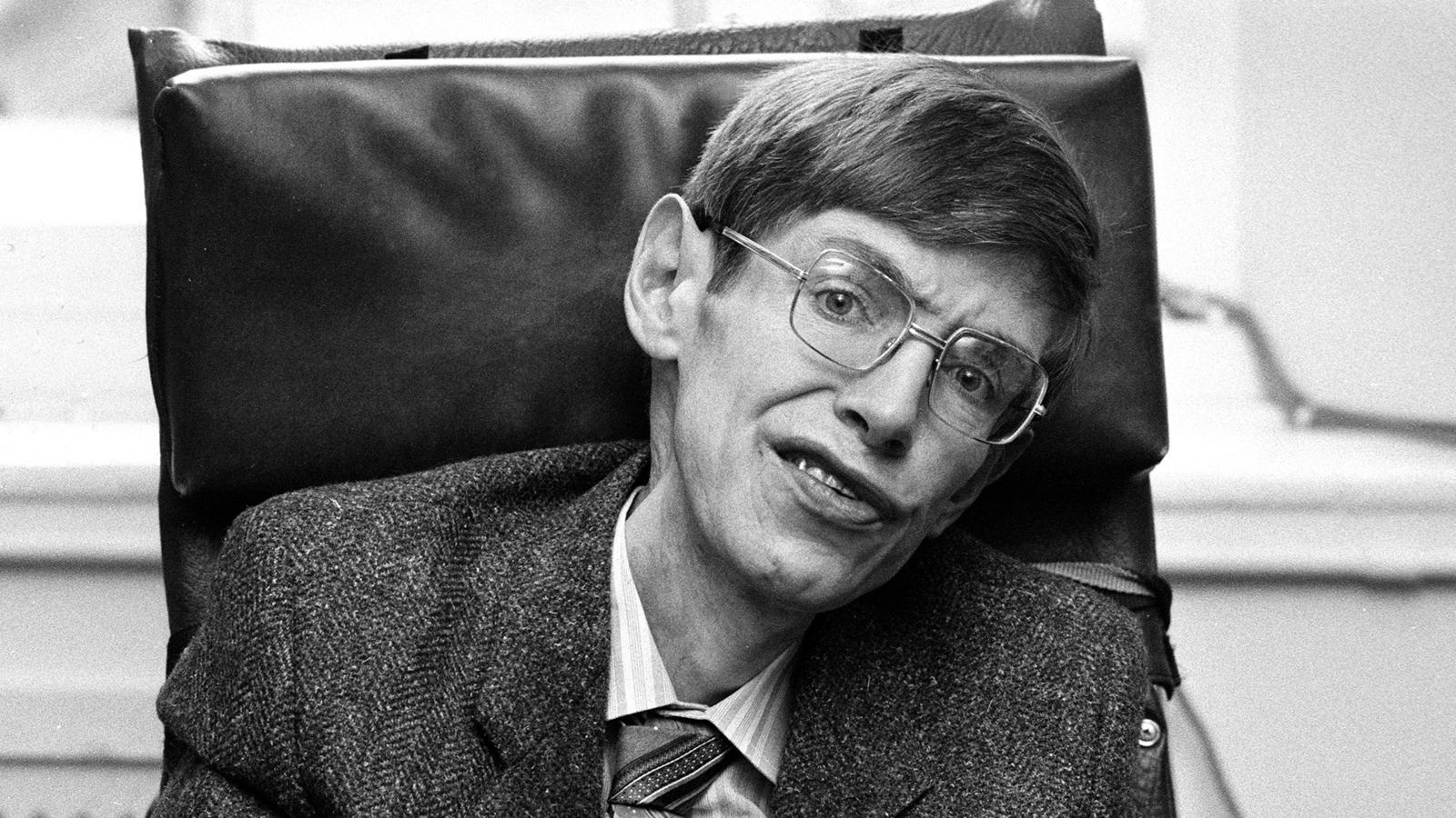 1600x900 These are the discoveries that made Stephen Hawking famous. Young, Desktop