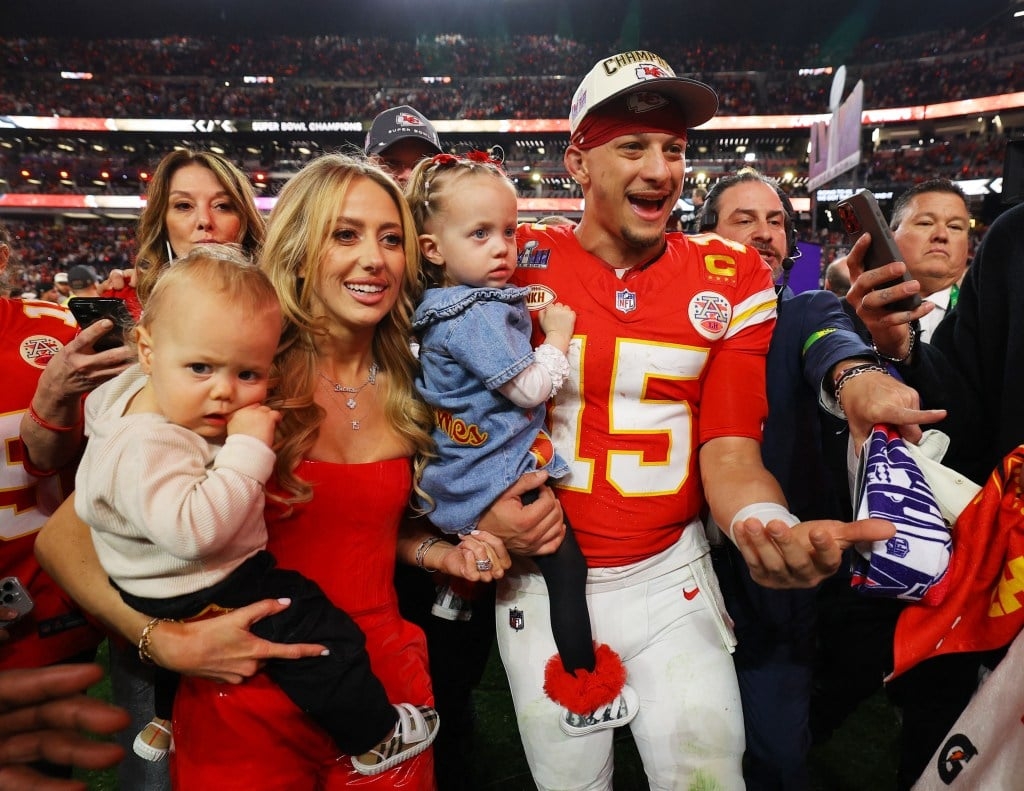 1030x800 Super Bowl 2024 MVP Patrick Mahomes, Desktop