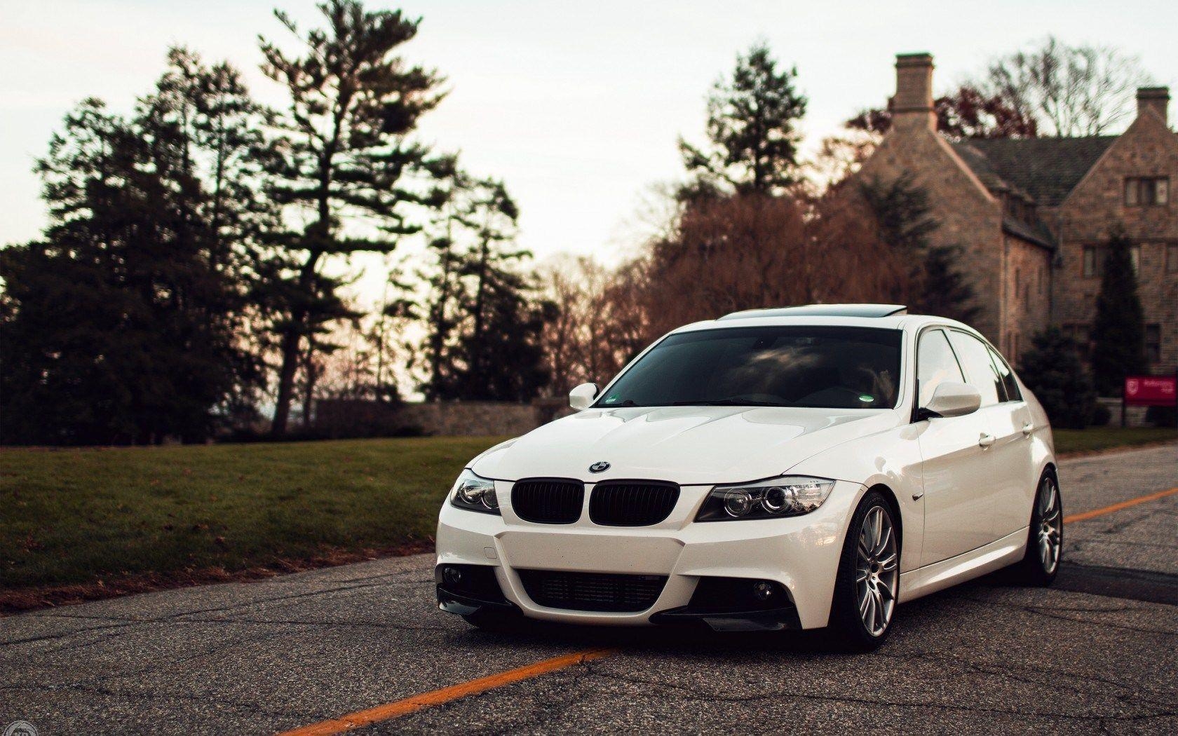 1680x1050 BMW E90 3 Series White Car, Desktop