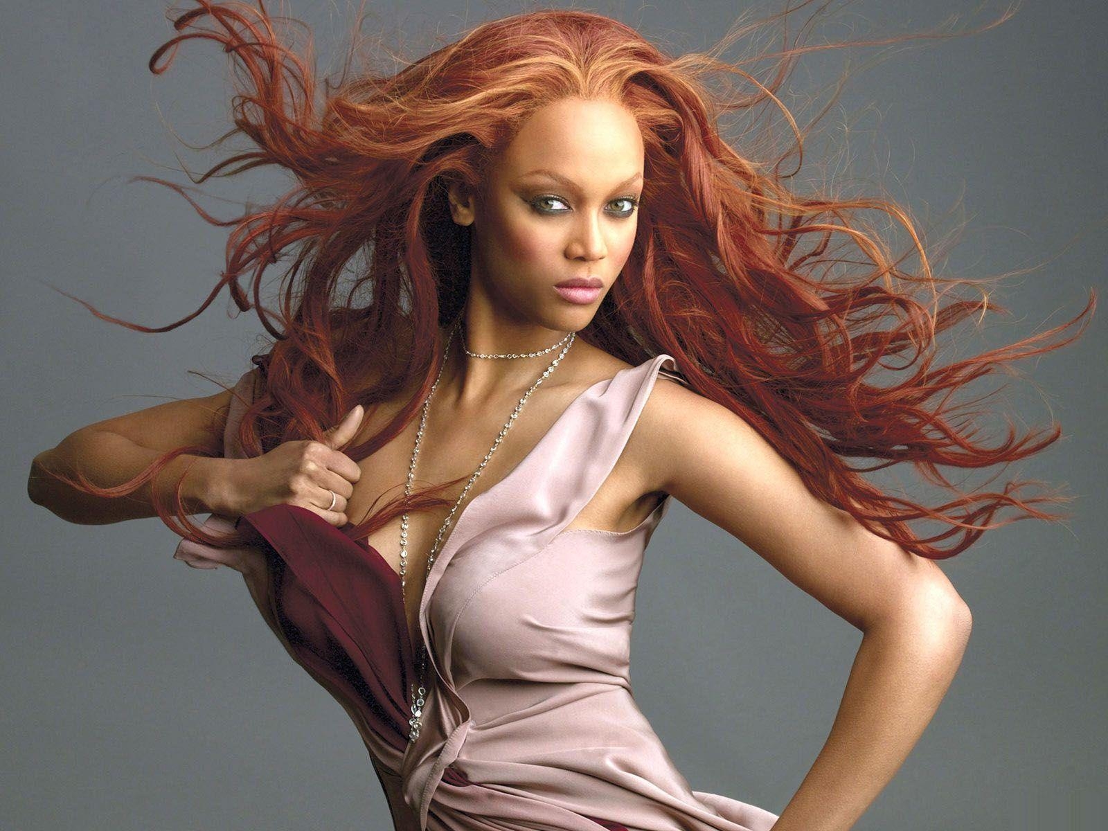 1600x1200 HollyWood Stars: Tyra Banks Cool HD Wallpaper 2012 2013, Desktop