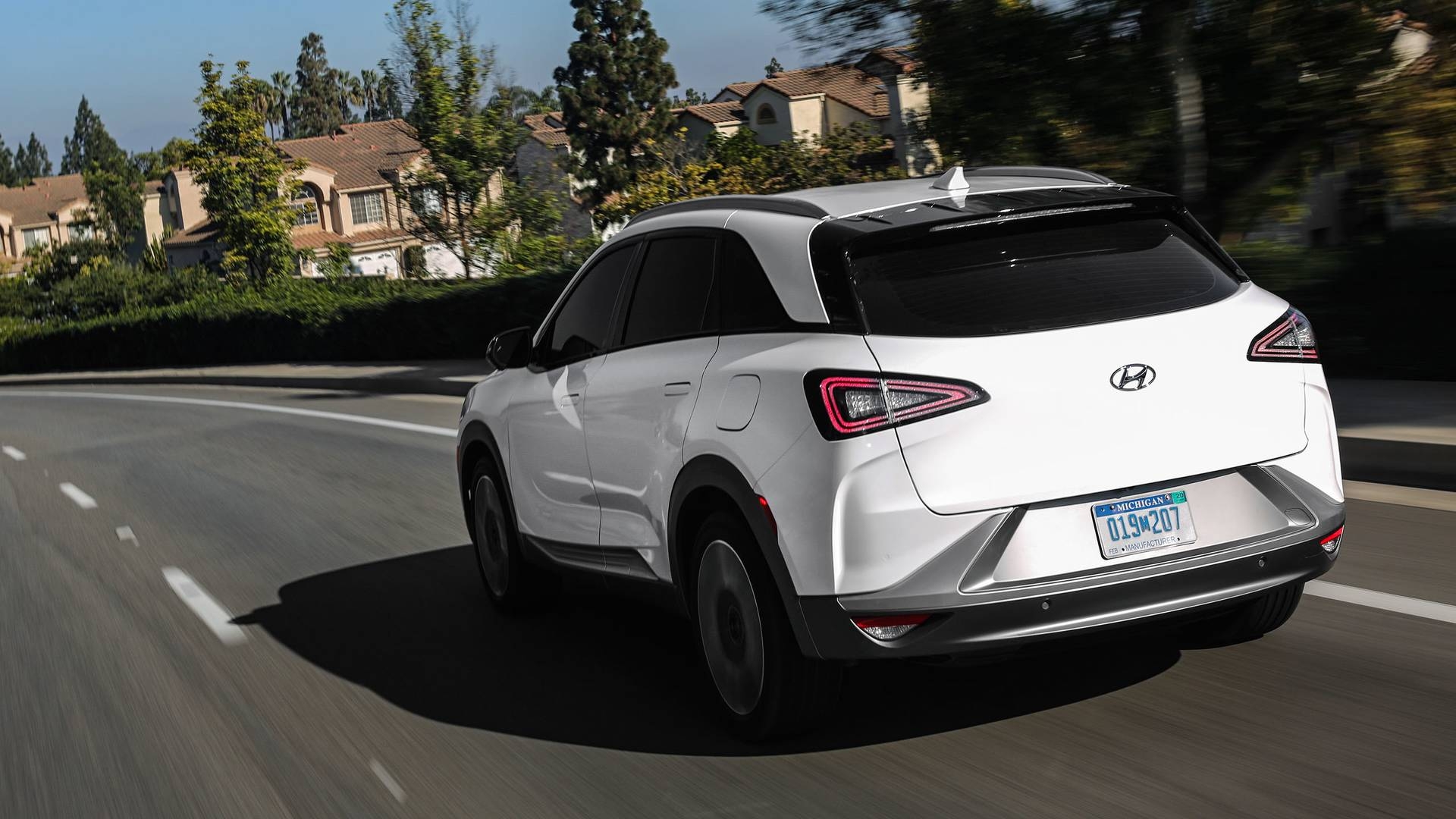 1920x1080 Hyundai Nexo Fuel Cell Crossover Goes 350 Miles Per Tank, Desktop