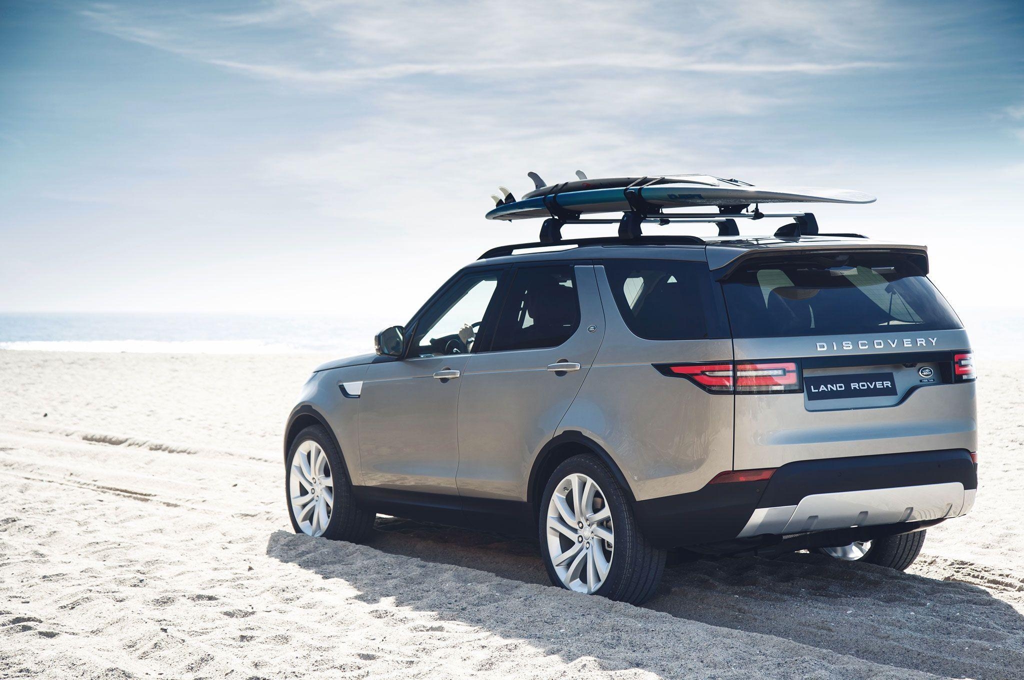 2050x1360 Land Rover Discovery Takes Center Stage at Los Angeles Auto Show, Desktop