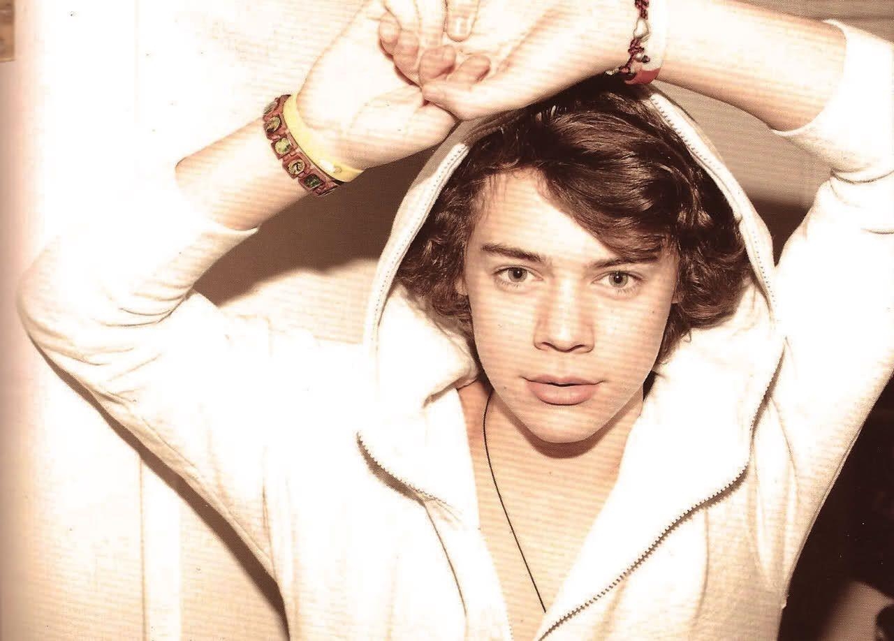 1280x920 Harry Styles Wallpaper High Quality, Desktop