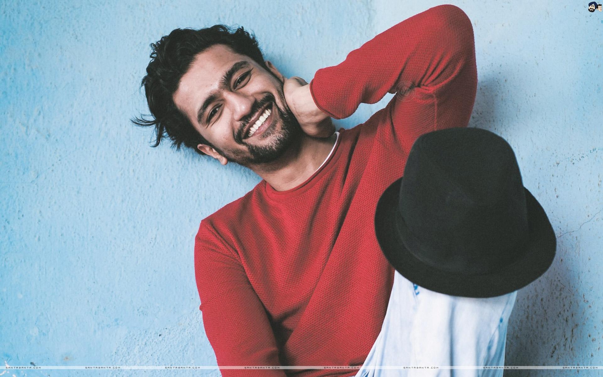 1920x1200 Raazi famed Indian actor, Vicky Kaushal, Desktop