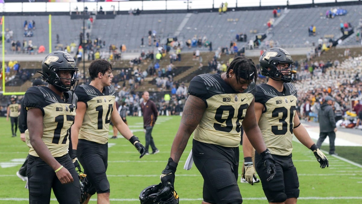 1200x680 Purdue Boilermakers football vs. Minnesota Gophers game photo, Desktop