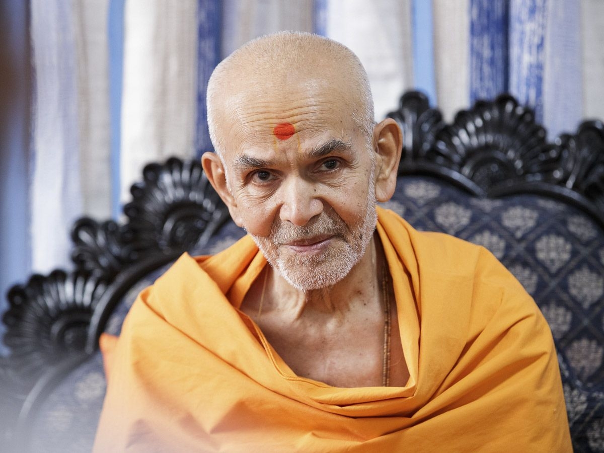 1200x900 17 19 March 2017 Mahant Swami Maharaj's Vicharan, Nairobi, Kenya, Desktop