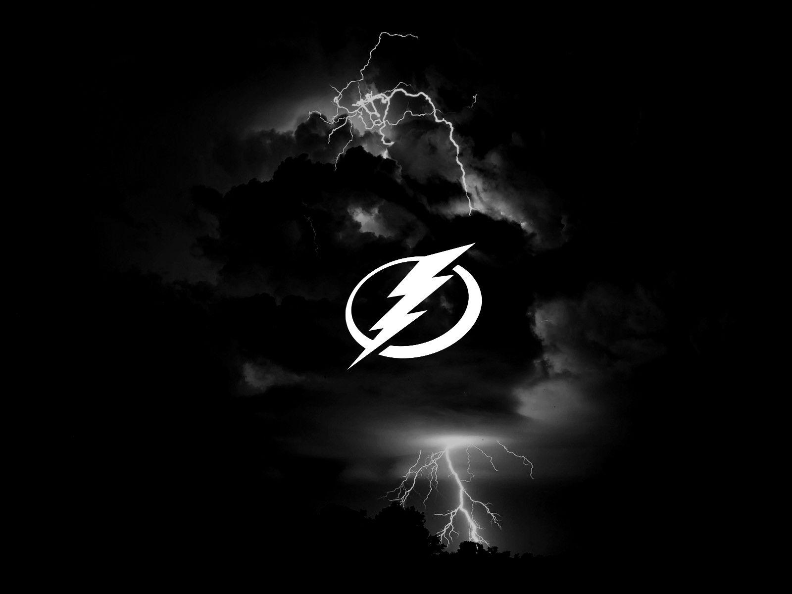 1600x1200 Black Lightning Wallpaper 7 X 1200, Desktop