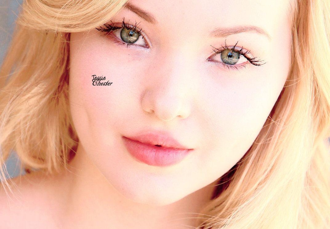 1080x750 Dove Cameron, Desktop