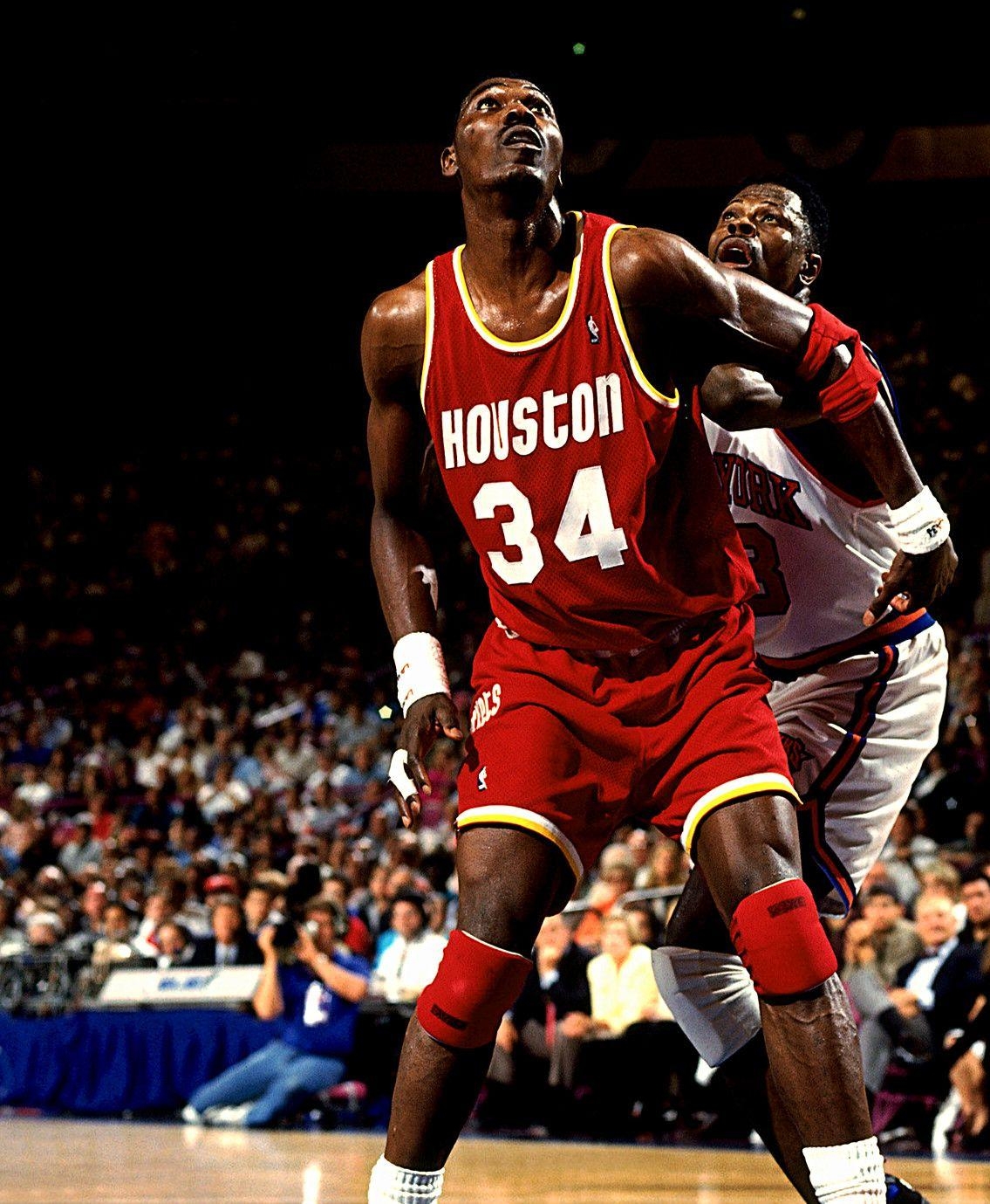 1140x1380 Hakeem Olajuwon Patrick Ewing. Basketball. Hakeem, Phone