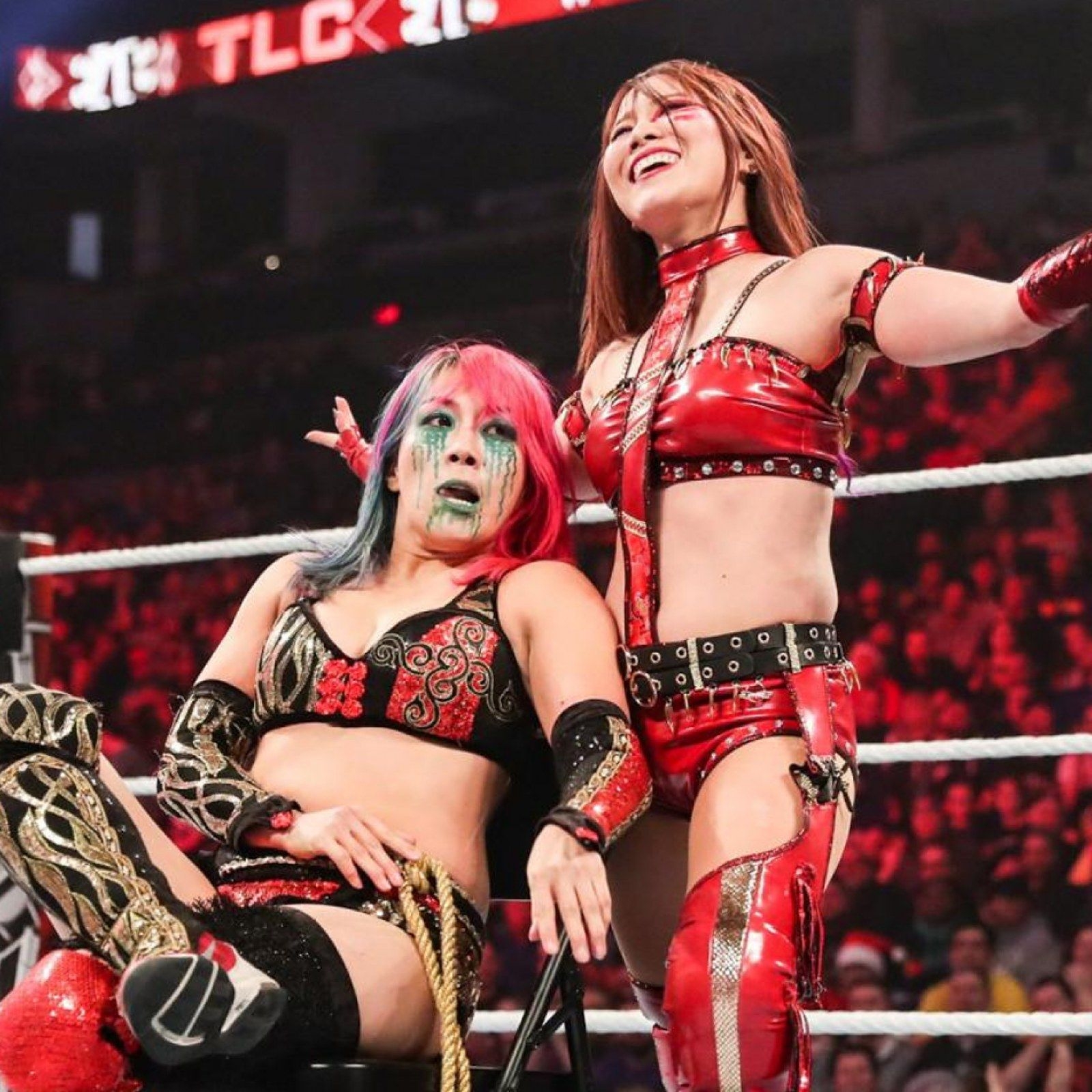 1600x1600 Kairi Sane Reportedly Injured at TLC; Charlotte, Becky and Asuka, Phone