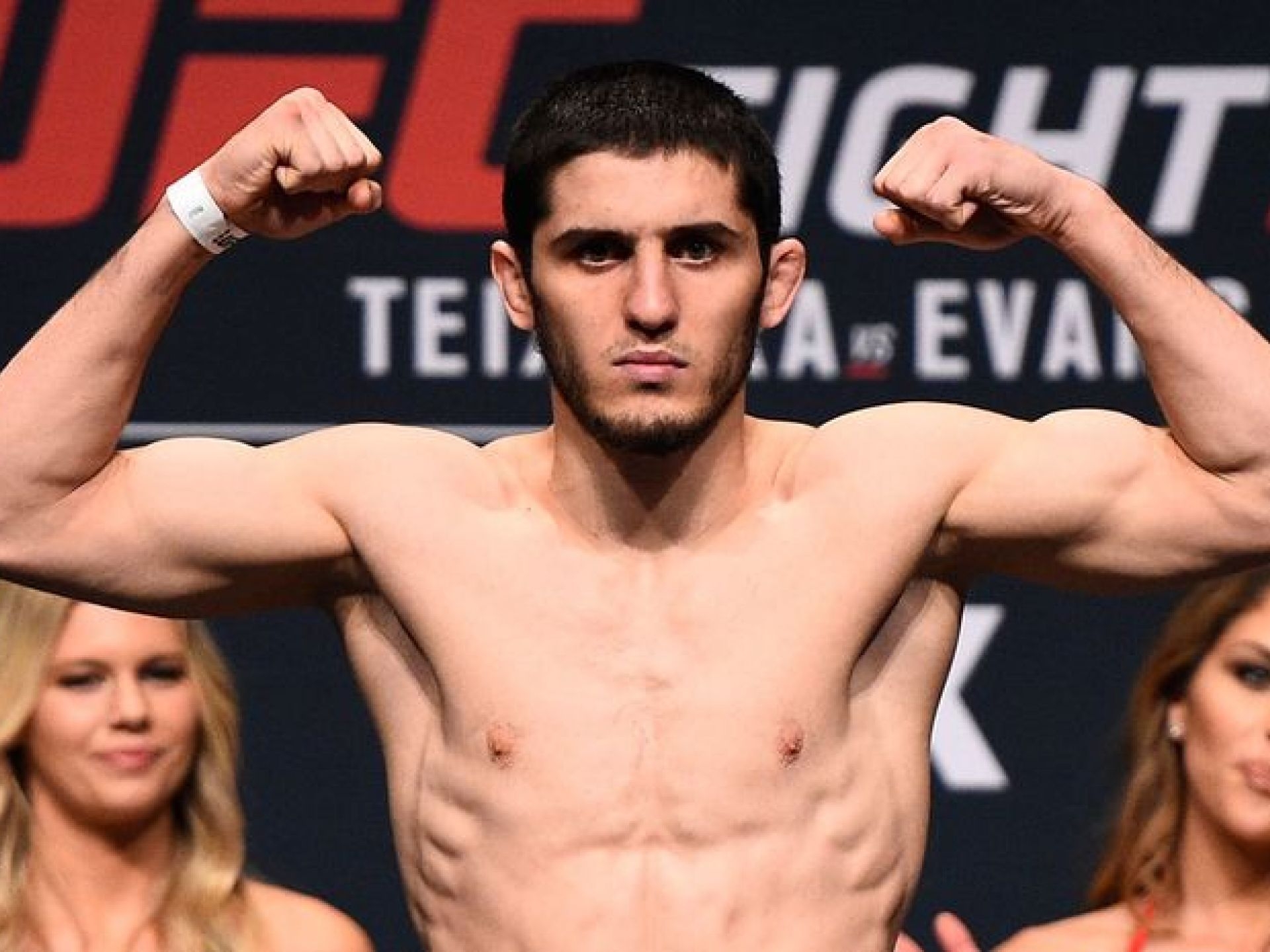 1920x1440 Islam Makhachev flagged for banned substance, fight with Drew Dober scrapped, Desktop