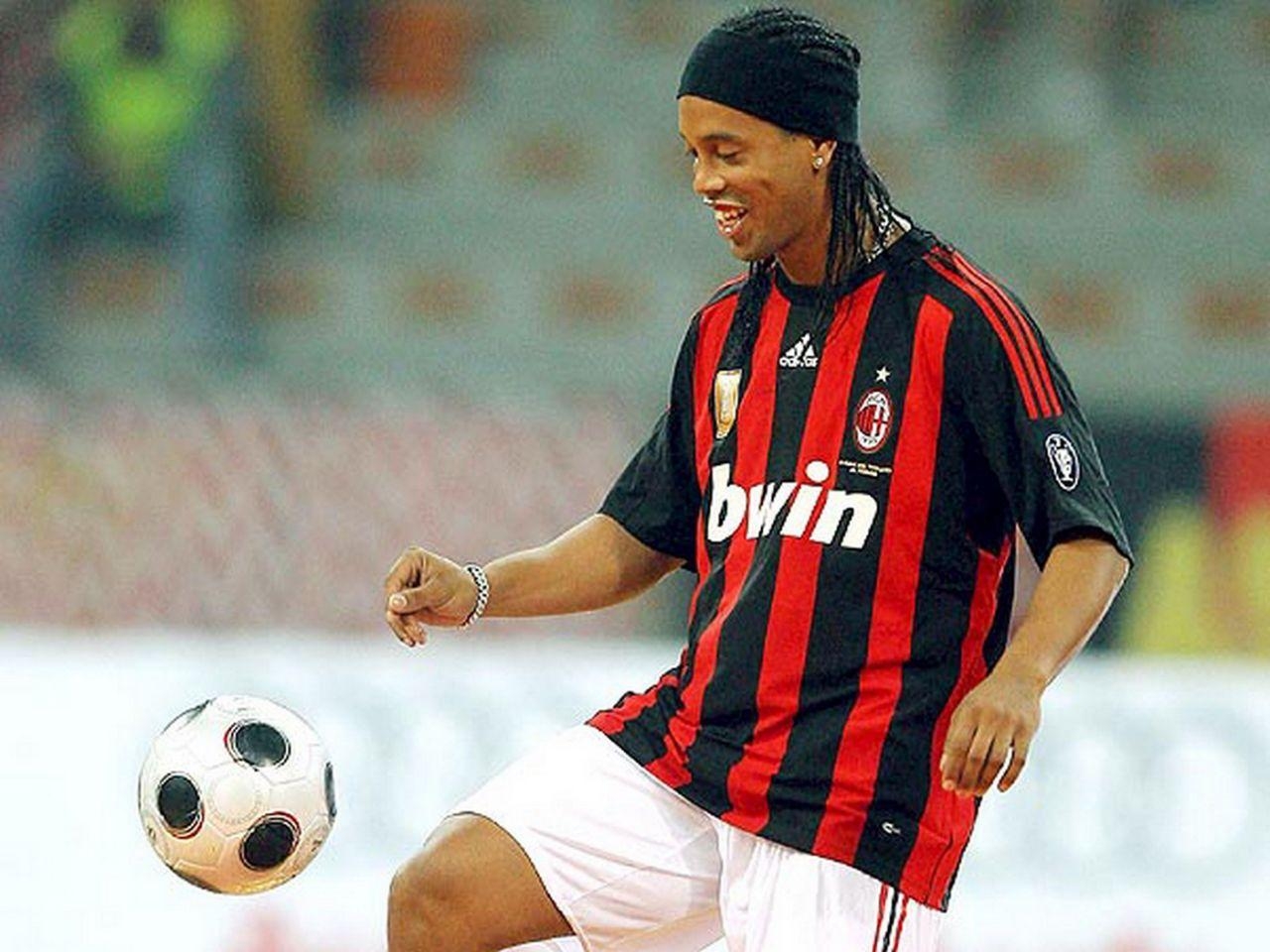 1280x960 Ronaldinho, Desktop