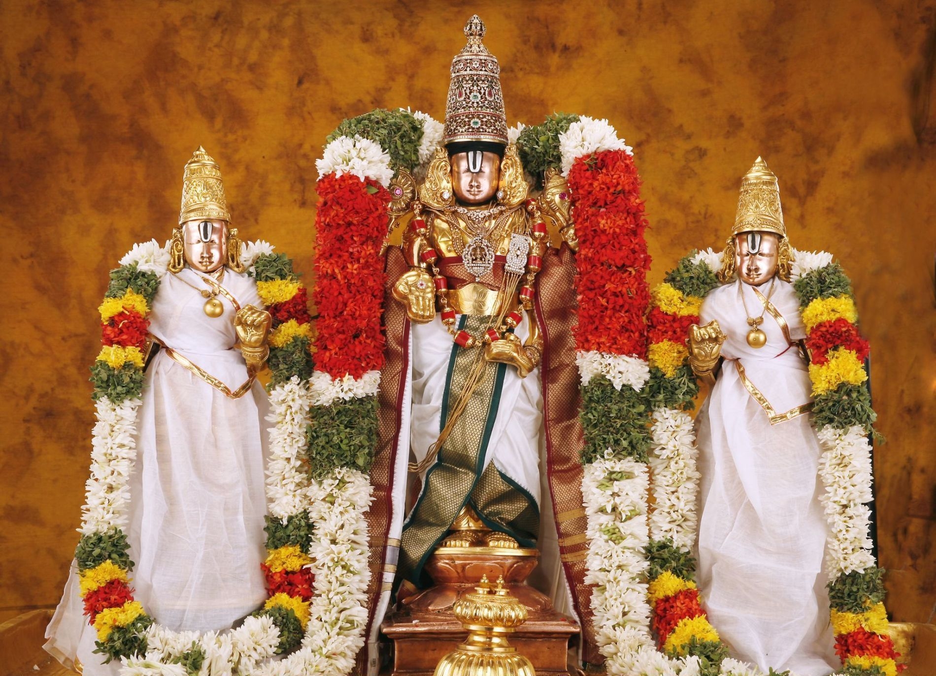 1900x1380 Venkatesa Perumal. Lord balaji, Lord vishnu wallpaper, Lord murugan wallpaper, Desktop